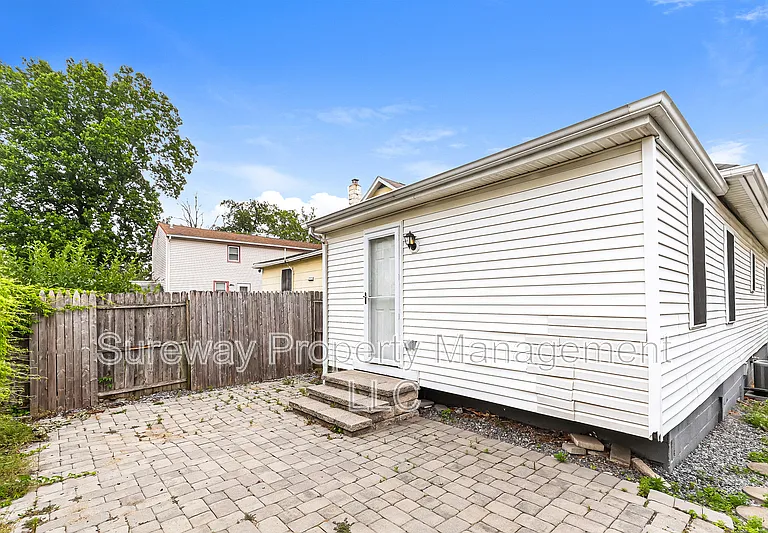 811 Wesley Ave — Photo 15