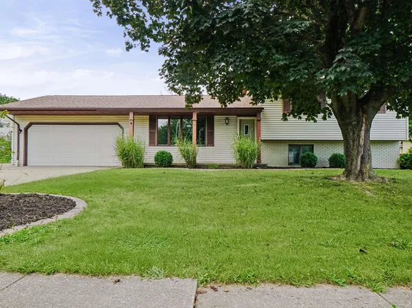 505 Georgia Pkwy, Washington, IL 61571