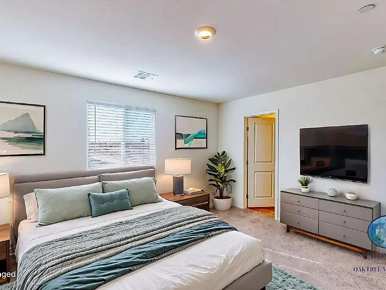 4261 Venus Falls Ave — Photo 23