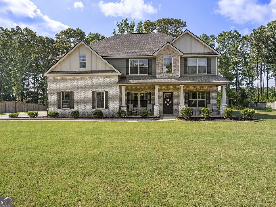 1st image of 440 Homestead Cir