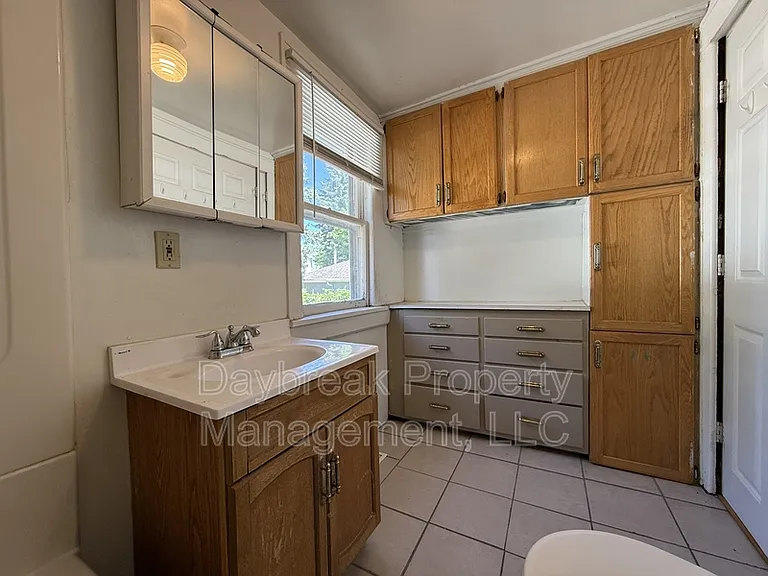 1228 10th St N #4 — Photo 21
