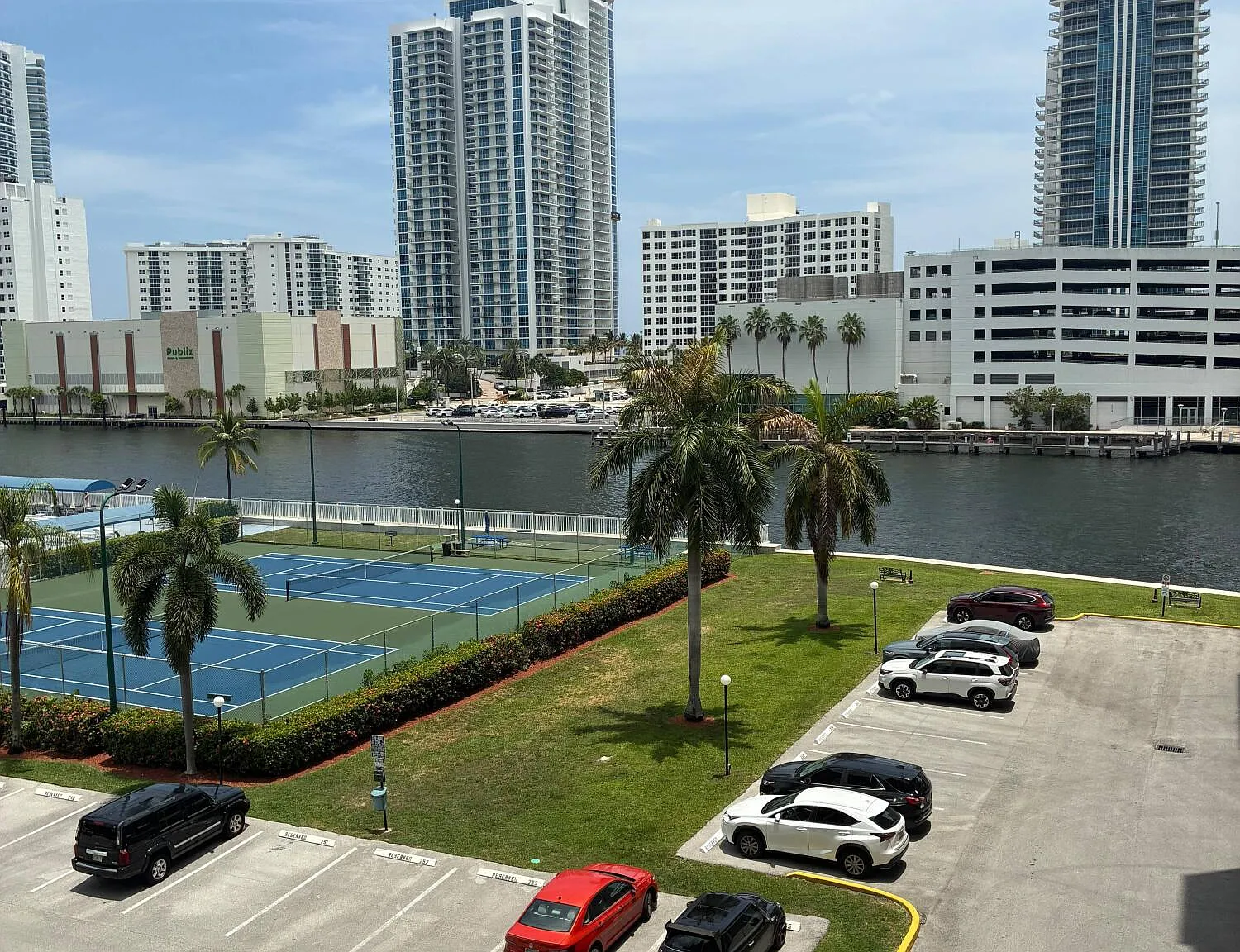 2 bed, 2.0 bath, 1075 sqft, $2,200 — Photo 1