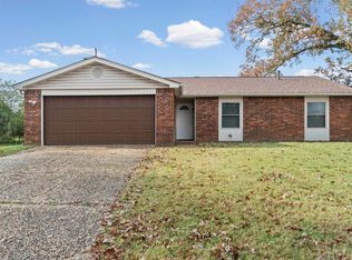 21 Cedaridge Dr, Jacksonville, AR 72076