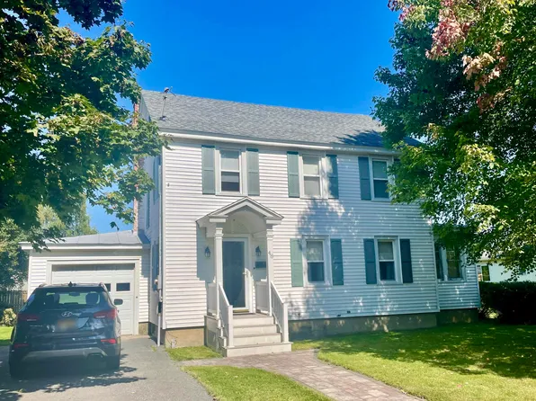 48 Chapman St, Rouses Pt, NY 12979