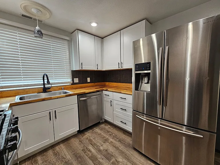 519 Rawe Peak Dr — Photo 8