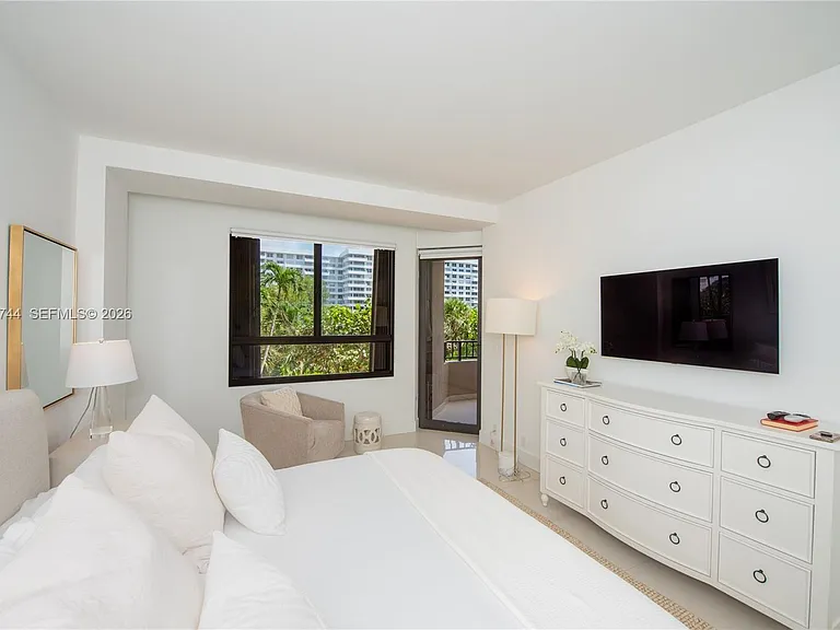 251 Crandon Blvd #227 — Photo 6