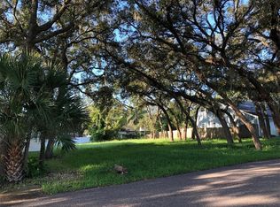 Forde Ave, Tarpon Springs, FL 34689
