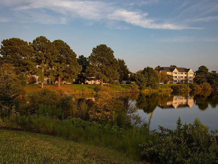 Featherstone Apartments at Kiln Creek — Photo 15