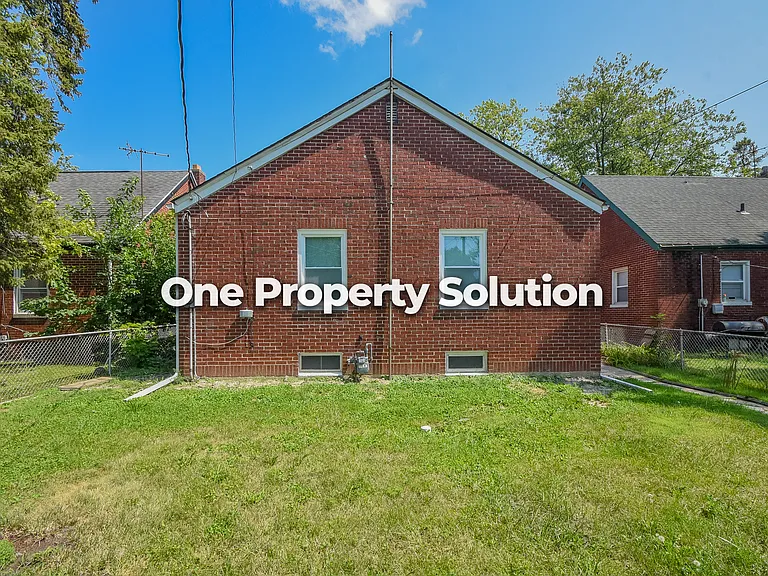 4854 Jefferson St — Photo 17