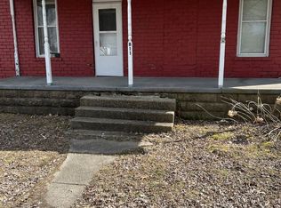 811 N 7th St, Clinton, IN 47842
