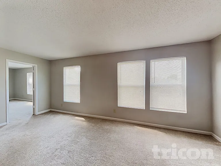 7921 Crackling Ln — Photo 11