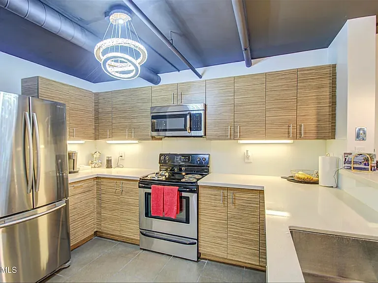 535 W Thomas Rd #513 — Photo 6
