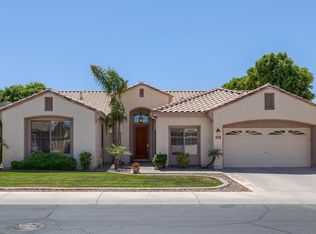 1823 W Canary Way, Chandler, AZ 85286