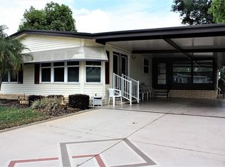 3106 Rainbow Rd, Tavares, FL 32778