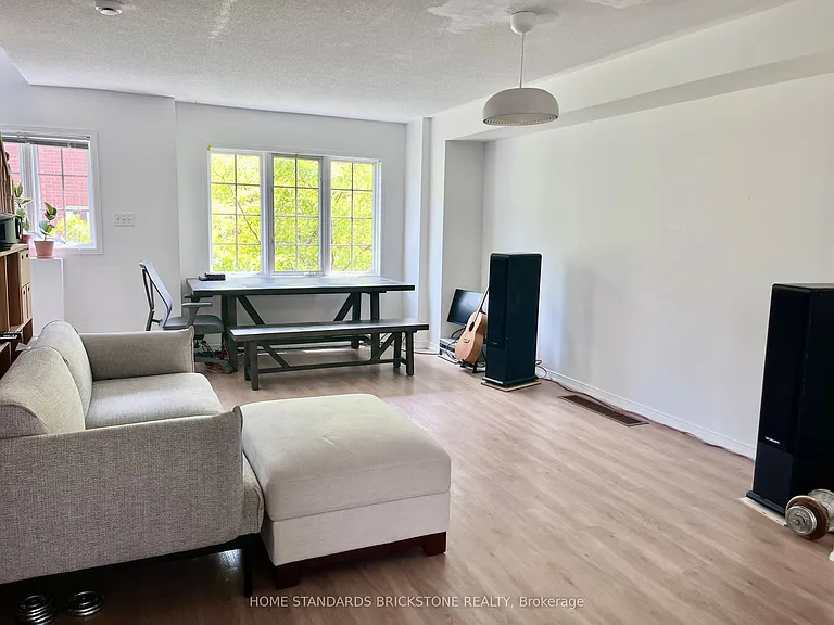 159 10th St #2 — Photo 10