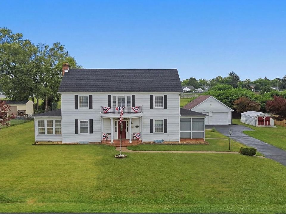 1st image of 351 Belvedere Dr