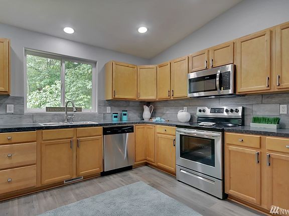 5th image of 16113 249th Street Ct E