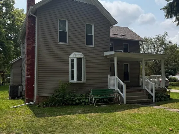 437 Monroe St, Carleton, MI 48117