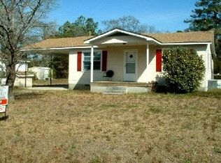 523 Moore Landing Rd, Sneads Ferry, NC 28460