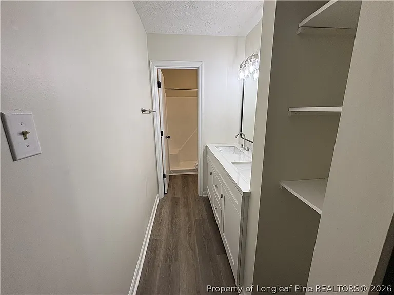 491 Oates Dr — Photo 13