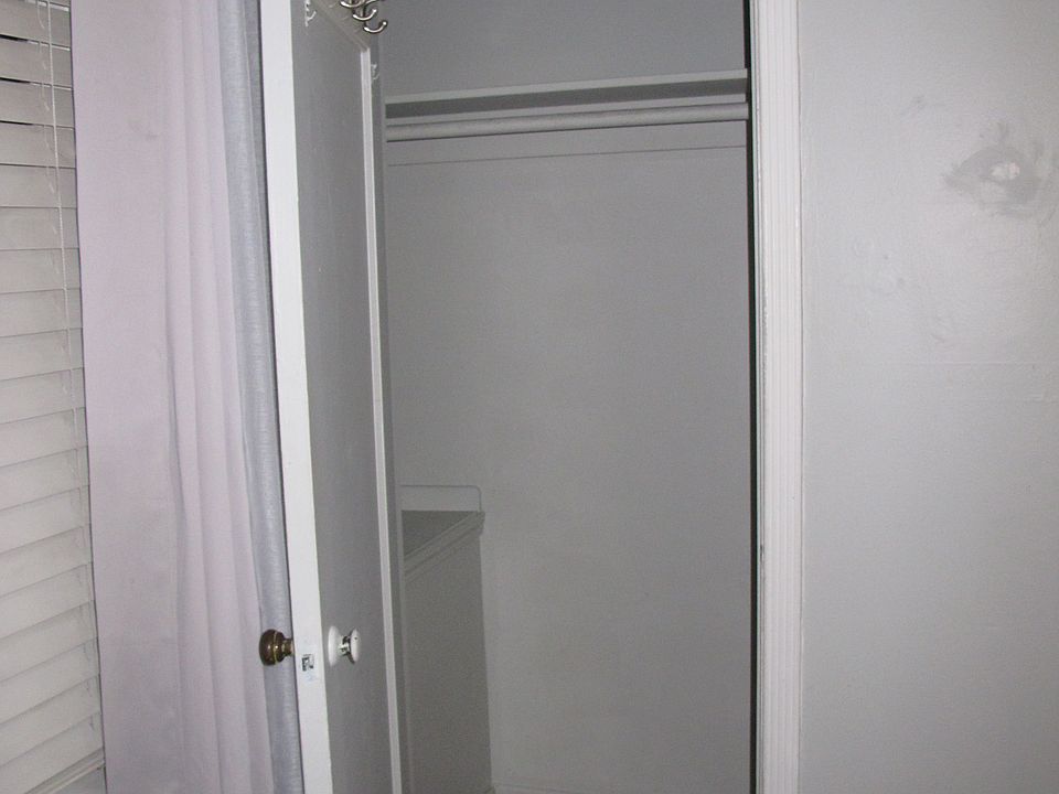 1st image of 187 E Vista Ave