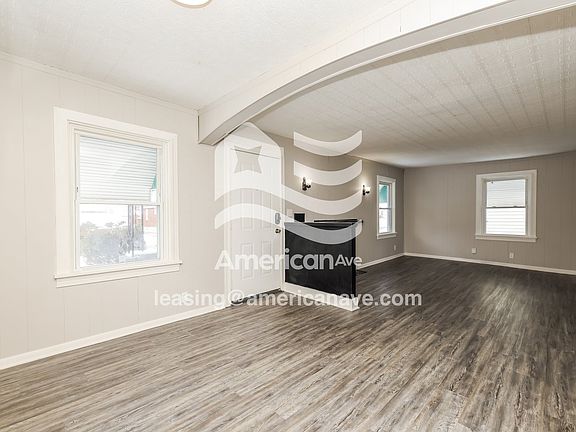 230416_005_dining_room_5.jpg