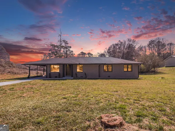 5819 Church St, Flowery Branch, GA 30542