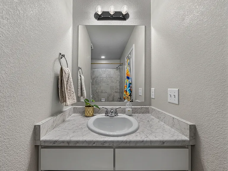 975 Cana Grv — Photo 15