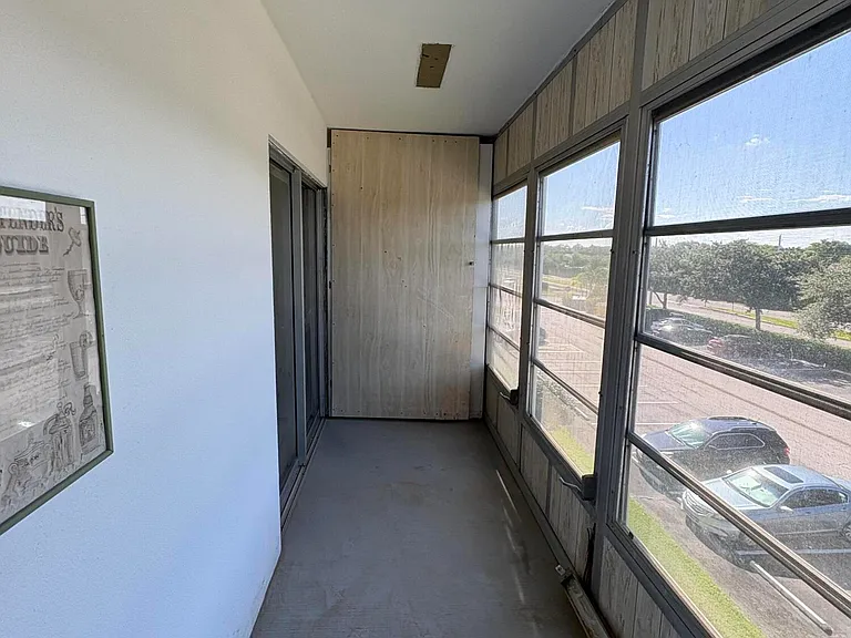 497 Mansfield Dr #L — Photo 10