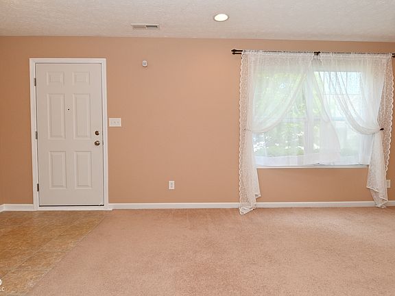 4th image of 4725 Ladywood Cliffs Ct