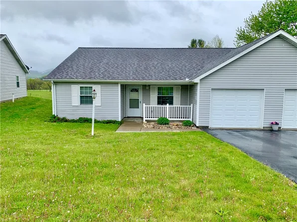 31 Amy Lyne Dr, Smithfield, PA 15478