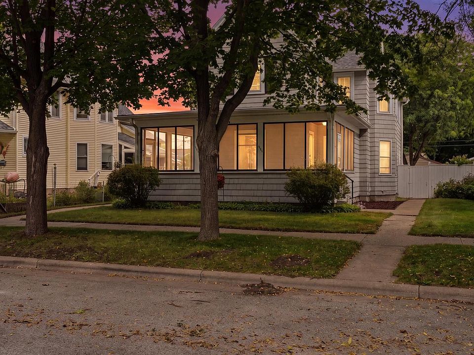 1st image of 1536 Wood STREET