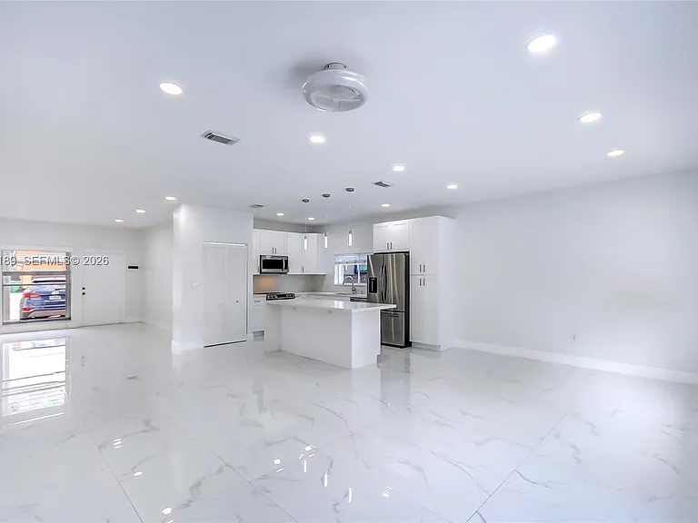 15548 SW 19th Ln — Photo 6