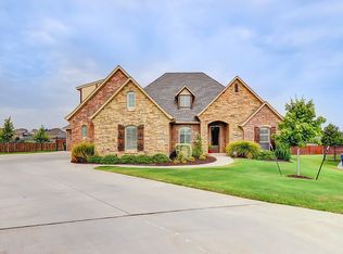700 Bayonne Bridge Ct, Edmond, OK 73034