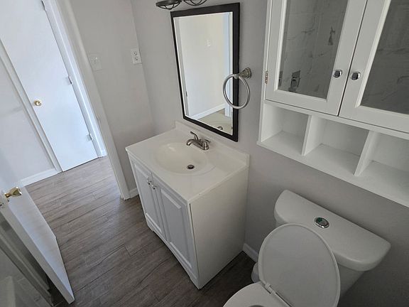 4th image of 10338 Gardenia Ln