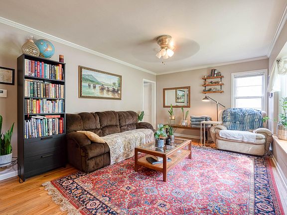 3rd image of 7608 Briar Dr