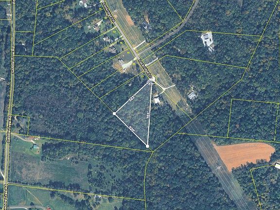 4th image of 22 Lockridge Ln