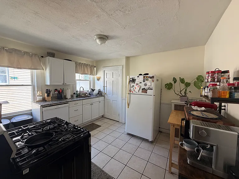 175 Boston Ave #4 — Photo 10