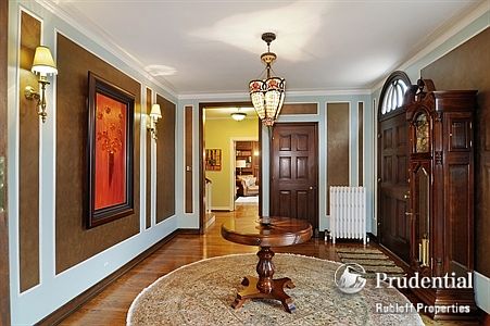 1st image of 814 Franklin Ave