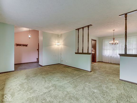 3rd image of 388 Leaning Tree Rd