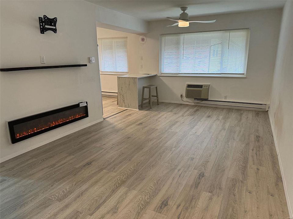 1st image of 7550 Hazelcrest Dr APT F