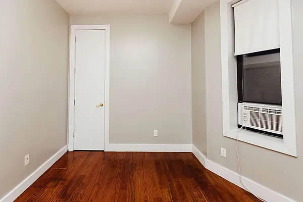 Rented by Nooklyn NYC LLC | media 48