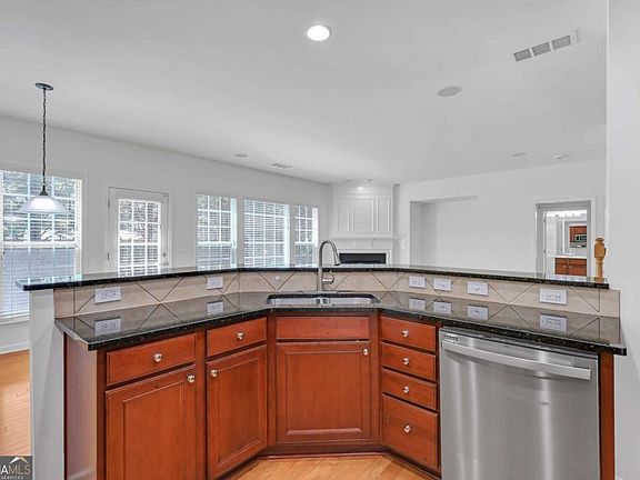 5th image of 5608 Avonley Creek Dr