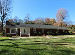 230 Valley Stream Rd, Statesville, NC 28677