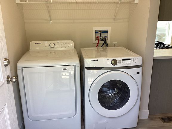 3rd image of 3736 Sun Valley St NW #143