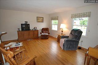 4th image of 6445 Beverly Dr