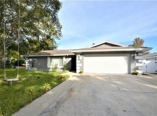 100 Woodburn Ct, Safety Harbor, FL 34695