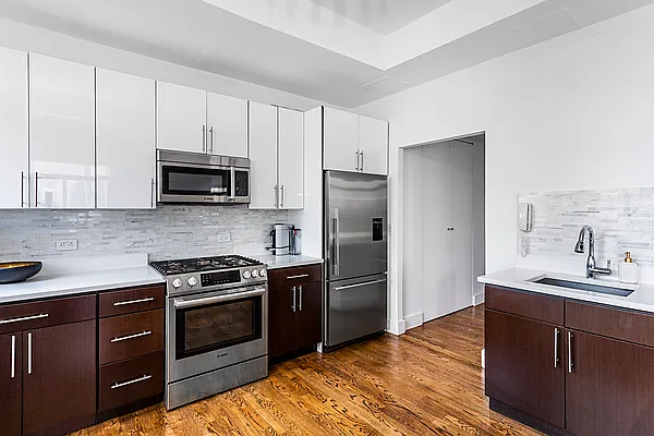 Rented by Living New York | media 12