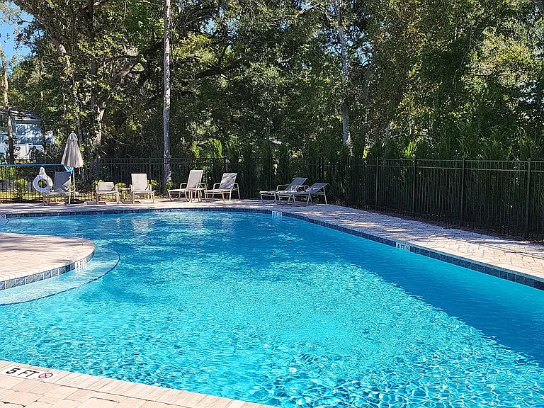 Frazier Ln — Photo 4
