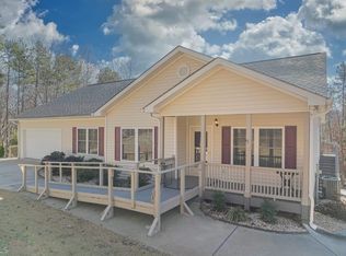 899 & 913 Paynes Creek Rd, Hartwell, GA 30643